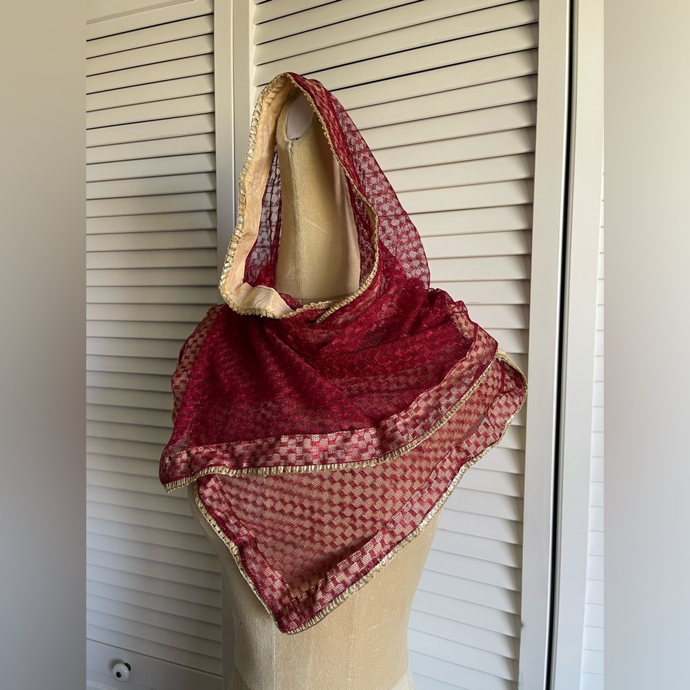 Indian Antique Dupatta Scarf - Picture 6 of 9
